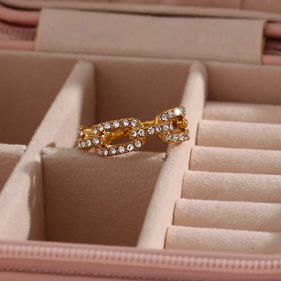 Sparkling Cz O Shape Link Chain Ring - Gold