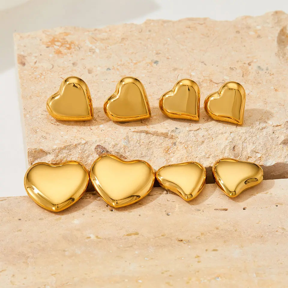 Heart-shaped Stud Earrings - Gold