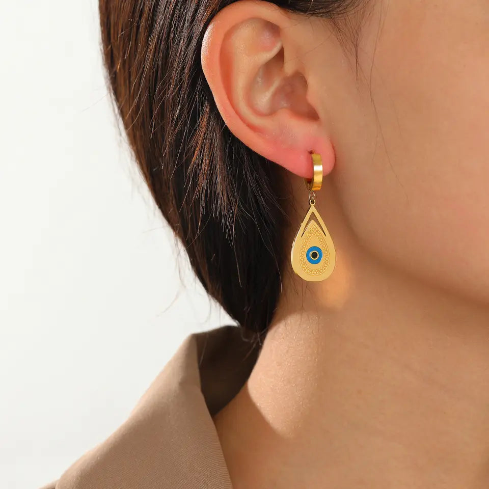 Waterdrop Shape Eyes Drop Earring - Gold