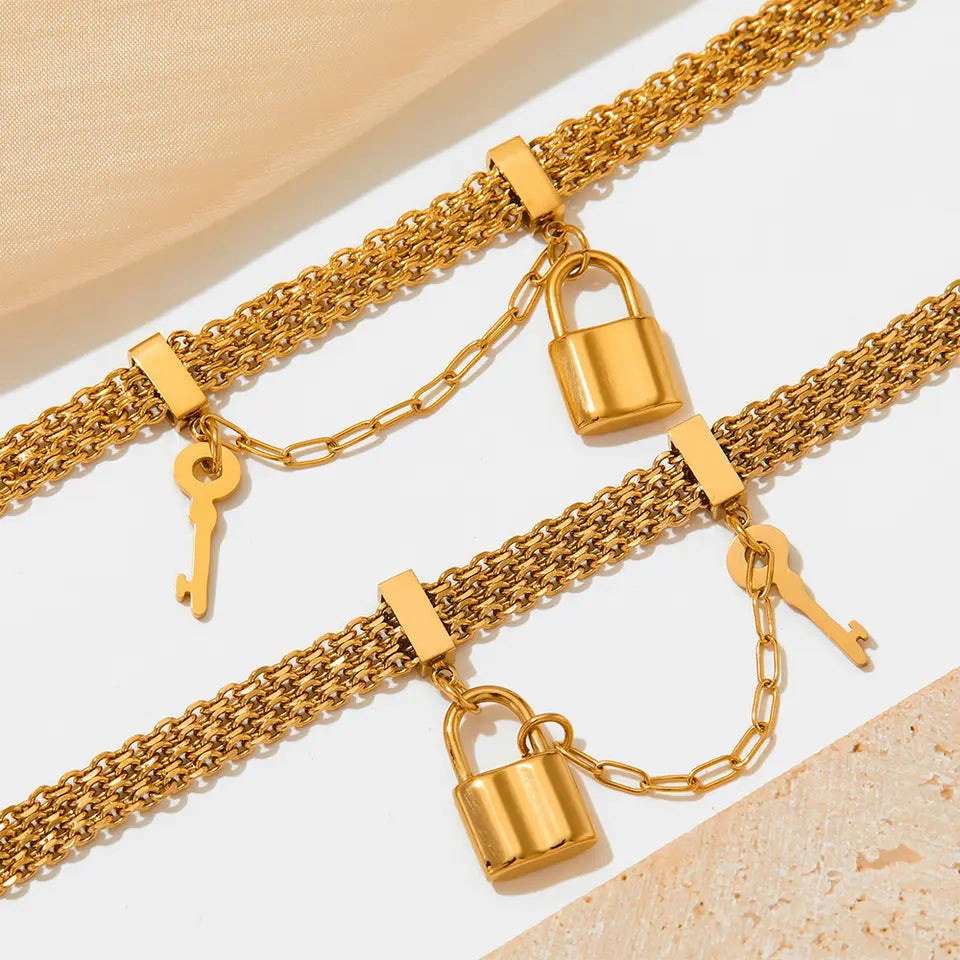 Multi-layer Chain Key Lock Bracelet - Gold