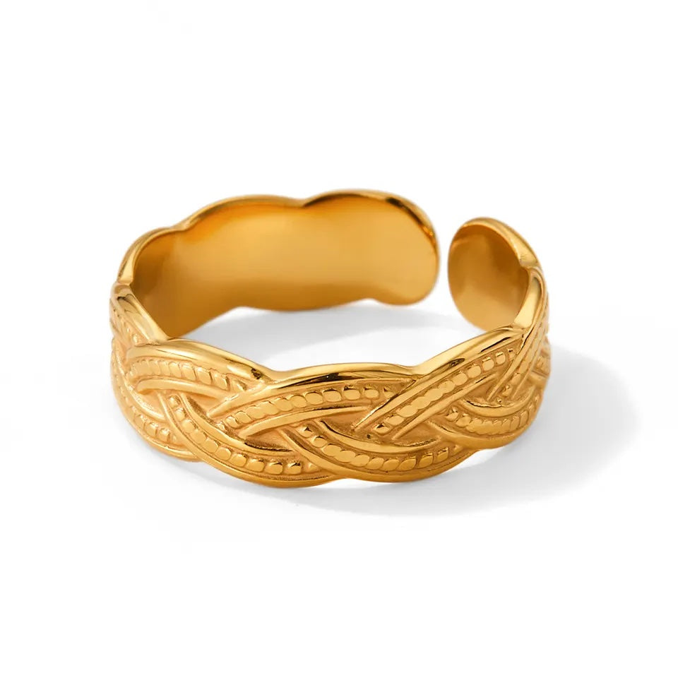 Wave Design Finger Ring - Gold