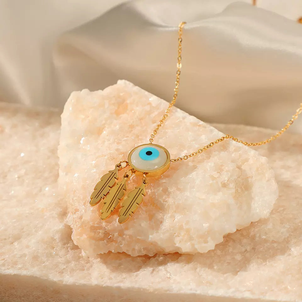 Multi Feather Leaves Eye Pendant Necklace - Gold