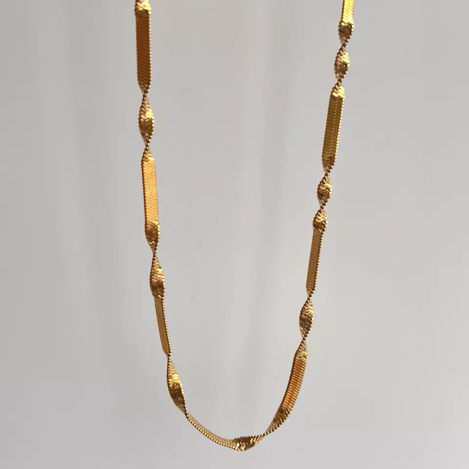 Twist Herringbone Necklace - Gold